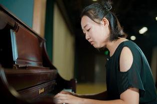 国产师生系列在线视频,传承智慧，共筑成长之路